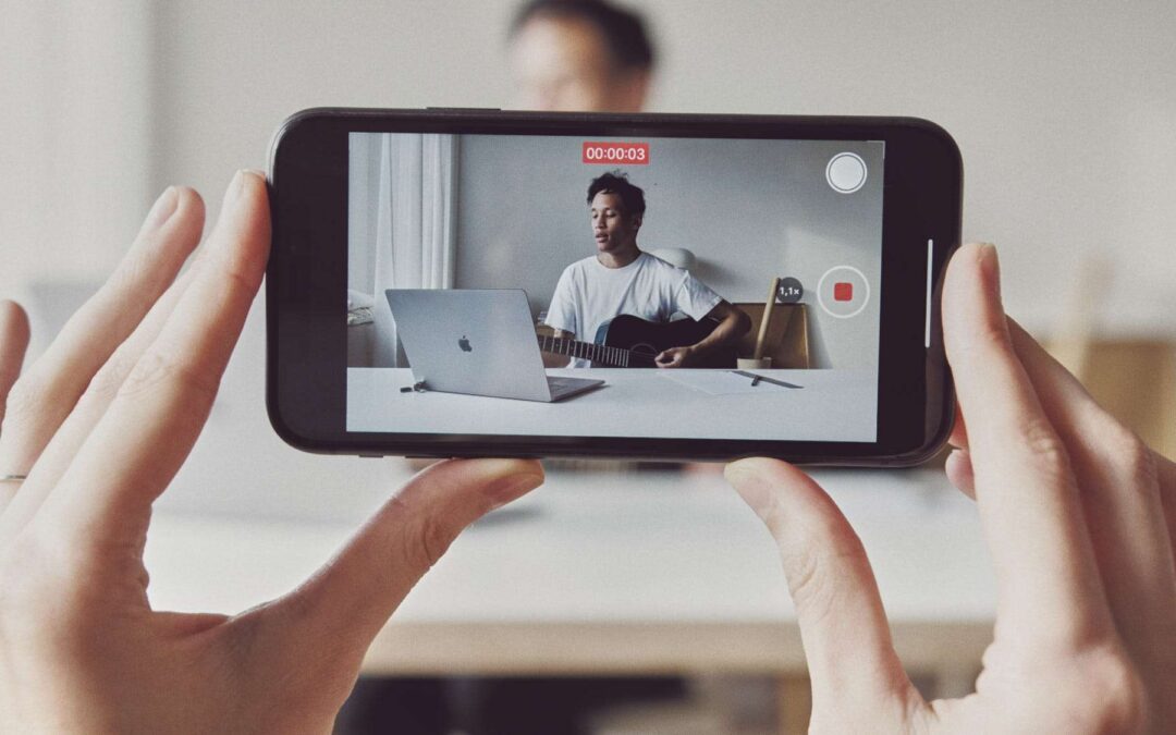 Vídeos horizontais nas redes sociais: Instagram, TikTok e YouTube estão de olho na televisão